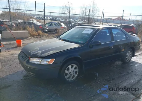 1999 Toyota Camry Le V6 z USA, uszkodzony, nr VIN JT2BF22K6X0235605